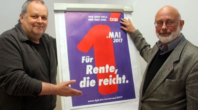 Freuen sich auf viele Teilnehmer anlässlich der DGB-Kundgebung am 1. Mai (von links): Ralf Zabka und Jörg Wolff. FOTO: LEISTER