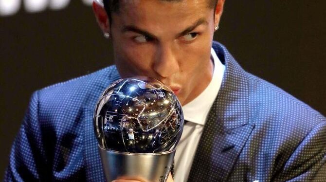 Cristiano Ronaldo wurde erneut zum Weltfußballer gewählt. Foto: Adam Davy