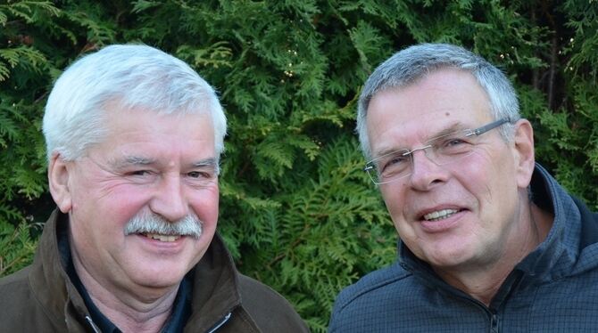 Hans Gerstenmaier (links) und Wolfgang Ebbinghaus von der Lichtensteiner Bürgerinitiative Albaufstieg. GEA-FOTO: SAUTTER
