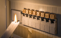 Bei einem Stromausfall können Kerzen Licht ins Dunkel bringen. FOTO: STGRAFIX/ADOBE STOCK
