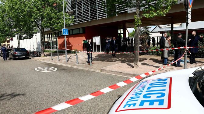 Messerangreifer verletzt zwei Grundschülerinnen im Elsass