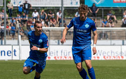 Marcel Schmidts von den Stuttgarter Kickers in Aktion. FOTO: KALA/EIBNER