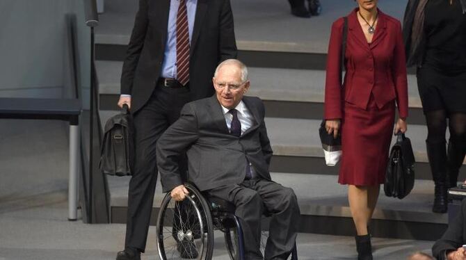 Wolfgang Schäuble: "Angesichts dessen, was die Menschen in Deutschland mit dieser Debatte - und wir alle, jeder von uns - emp