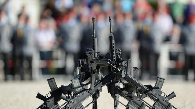Nach monatelanger Prüfung hatte eine vom Verteidigungsministerium eingesetzte Expertengruppe dem Sturmgewehr G36 mangelnde Tr