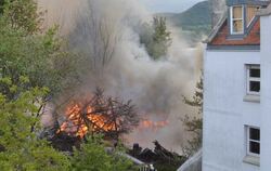 Großbrand im Reutlinger Süden: Das Werkstattgebäude konnte nicht gerettet werden.