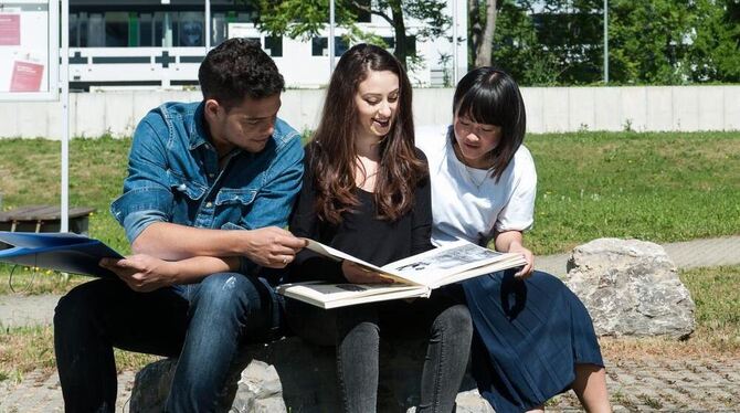 Studenten an der Hochschule Reutlingen. FOTO: PR