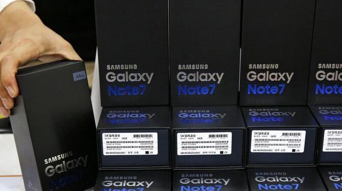 Offenbar sind auch Geräte, die Samsung als Ersatz anbietet, nicht sicher. Foto: Jeon Heon-Kyun