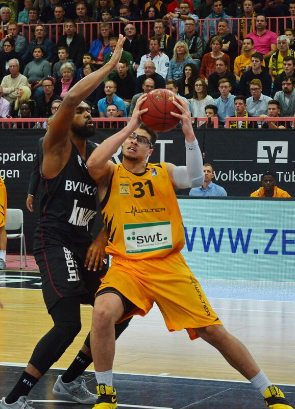 Walter Tigers Tübingen - s.Oliver Würzburg 76:83