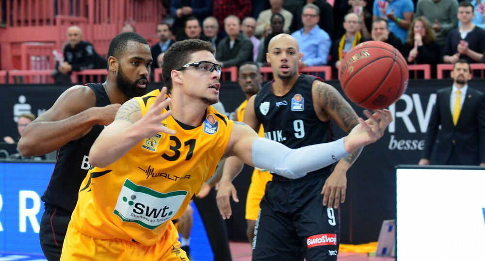 Walter Tigers Tübingen - s.Oliver Würzburg 76:83