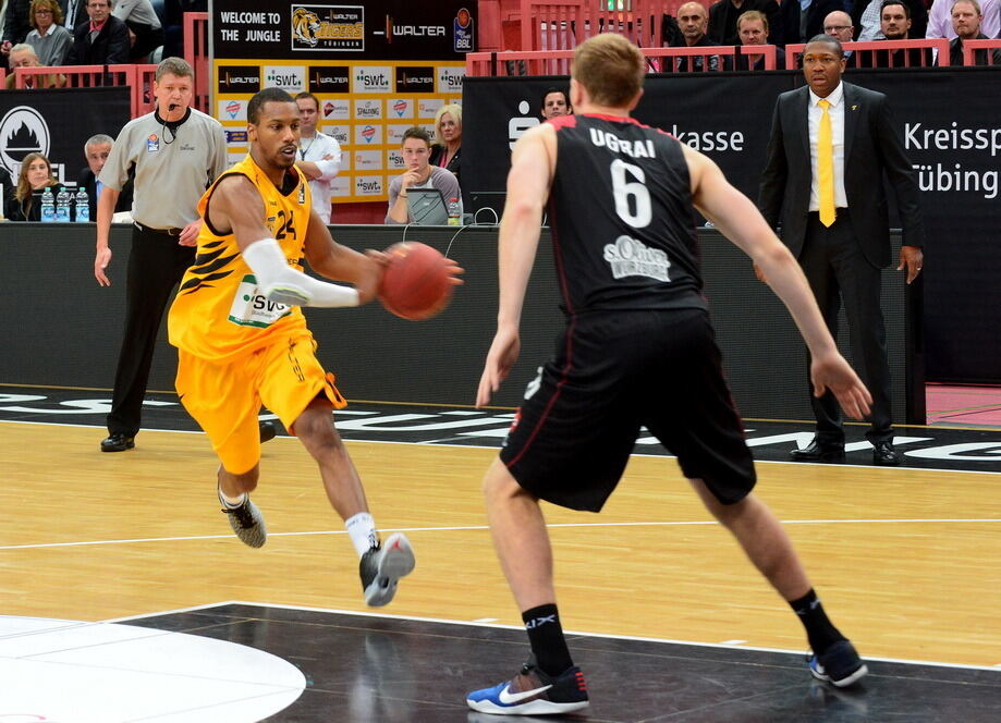 Walter Tigers Tübingen - s.Oliver Würzburg 76:83