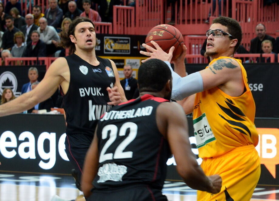 Walter Tigers Tübingen - s.Oliver Würzburg 76:83