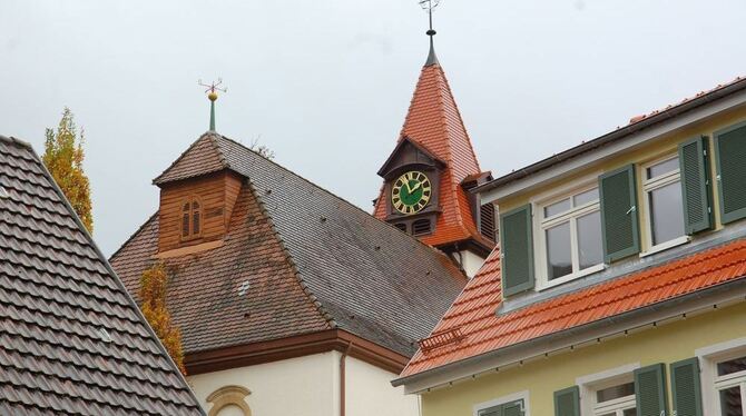 Die bürgerliche Gemeinde  ist zahlenstabil, die Kirchengemeinde gerät eher ins Hintertreffen.  Glems ist kein Einzelfall.