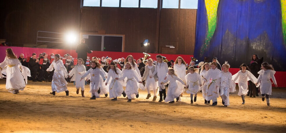 Krippenspiel Lebendige Bilder zur Weihnacht in Marbach 2016