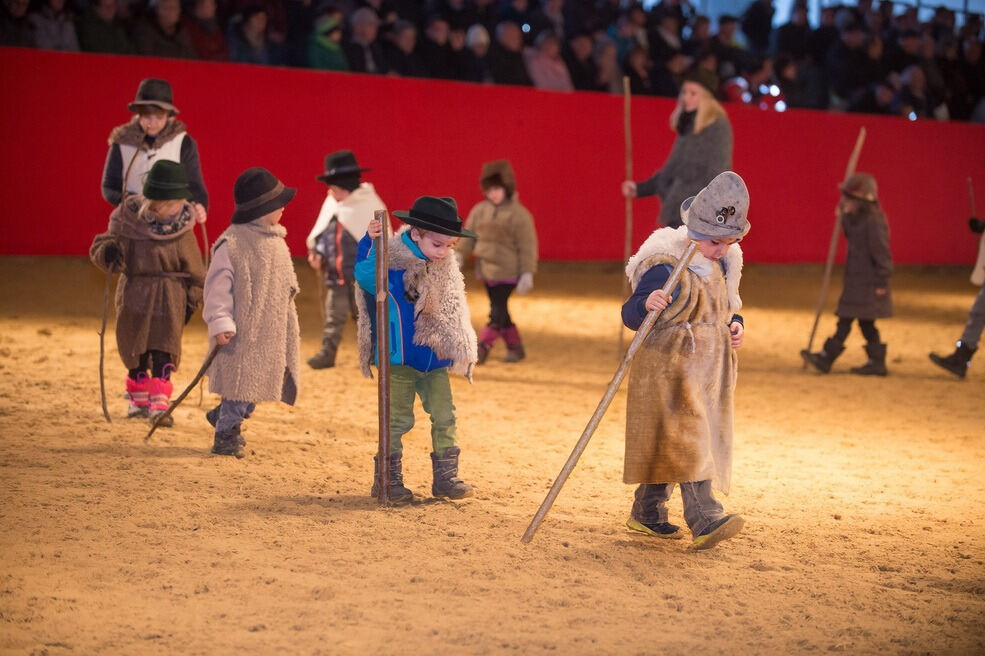 Krippenspiel Lebendige Bilder zur Weihnacht in Marbach 2016