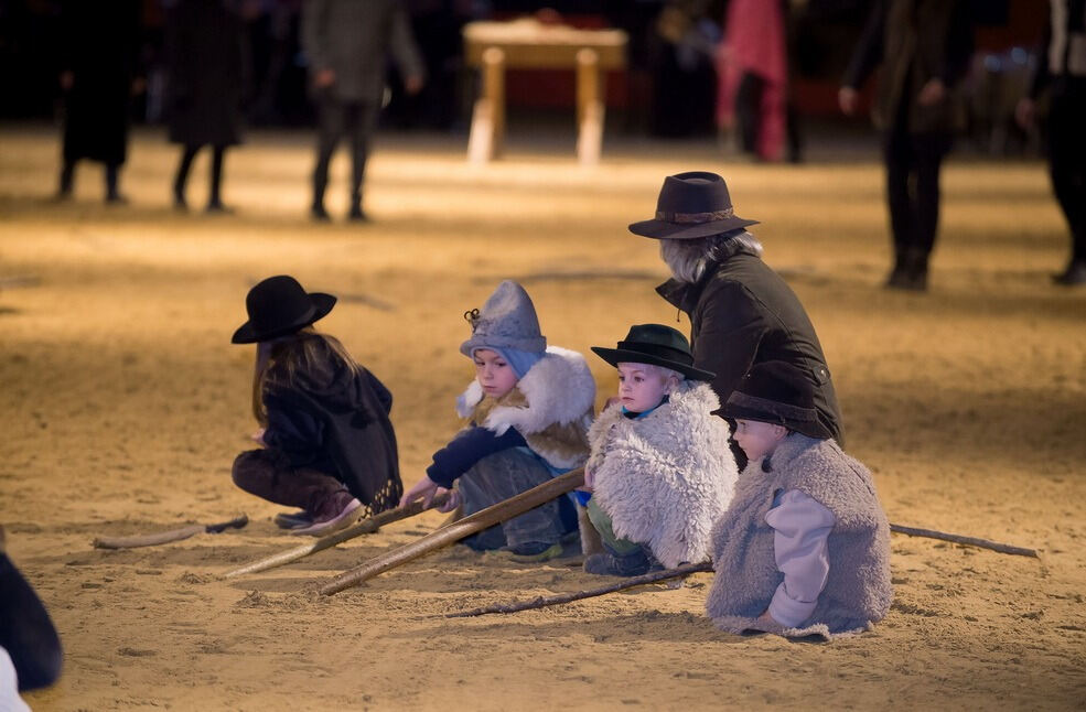 Krippenspiel Lebendige Bilder zur Weihnacht in Marbach 2016