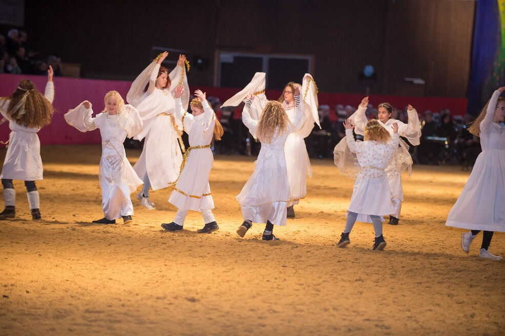 Krippenspiel Lebendige Bilder zur Weihnacht in Marbach 2016