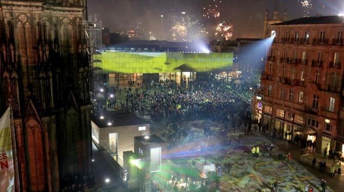 Köln feiert das neue Jahr in einer Sicherheitszone. Foto: Oliver Berg