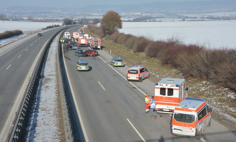 Schwere Unfälle mit elf Verletzten auf der A81 bei Rottenburg