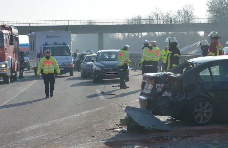 Schwere Unfälle mit elf Verletzten auf der A81 bei Rottenburg