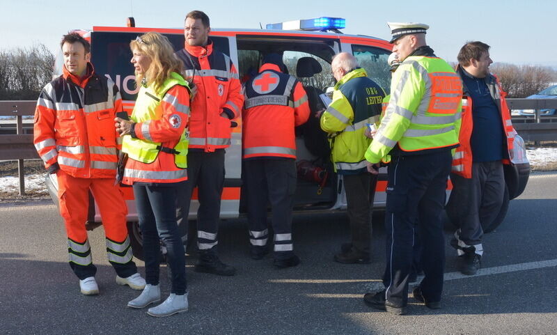 Schwere Unfälle mit elf Verletzten auf der A81 bei Rottenburg