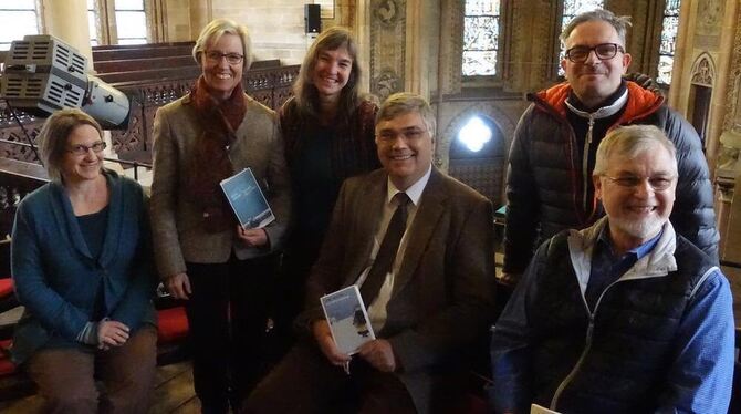 Karen Schultze, Tonne-Dramaturgin, Marie-Luise Kling-de Lazzer, Dekanin i.R., Katharinenkirchenpfarrerin Ursula Heller, Dekan Ma