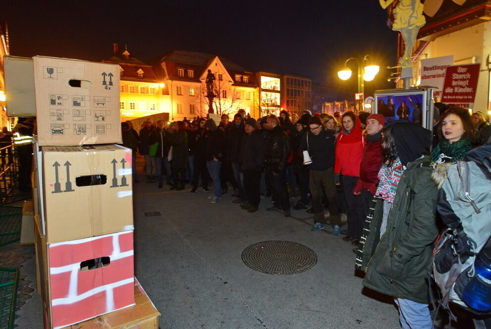 Lautstarke Demo bei AfD-Neujahrsempfang