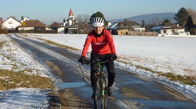 Täglich trainiert Gerd Gugel für die 120 Kilometer lange Strecke, die er im Mai in Ostafrika zurücklegen will. Statt sich aufs R