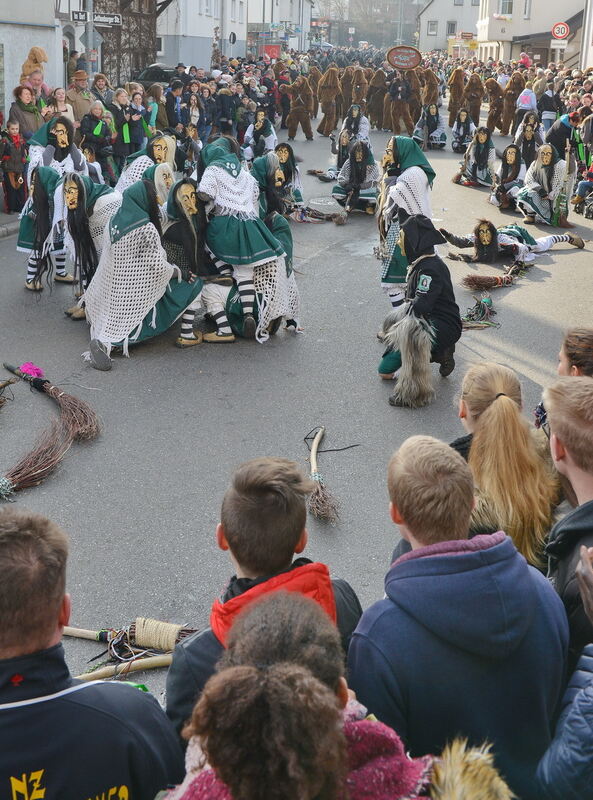 Erster Narrenumzug der Betzinger Krautskräga