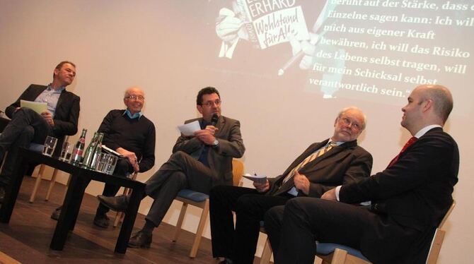 ndreas Bauer, Paul Schobel, Moderator Ulrich Bausch und Günter Klinger (von links) debattierten beim 14. Reutlinger Abend zusamm