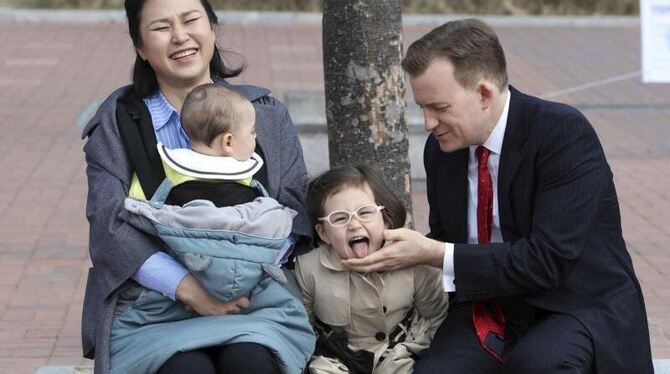 Professor Robert Kelly mit seiner Frau Kim Jung-A und ihren Kindern James und Marion in Pusan, Südkorea. Foto: Ha Kyung-Min