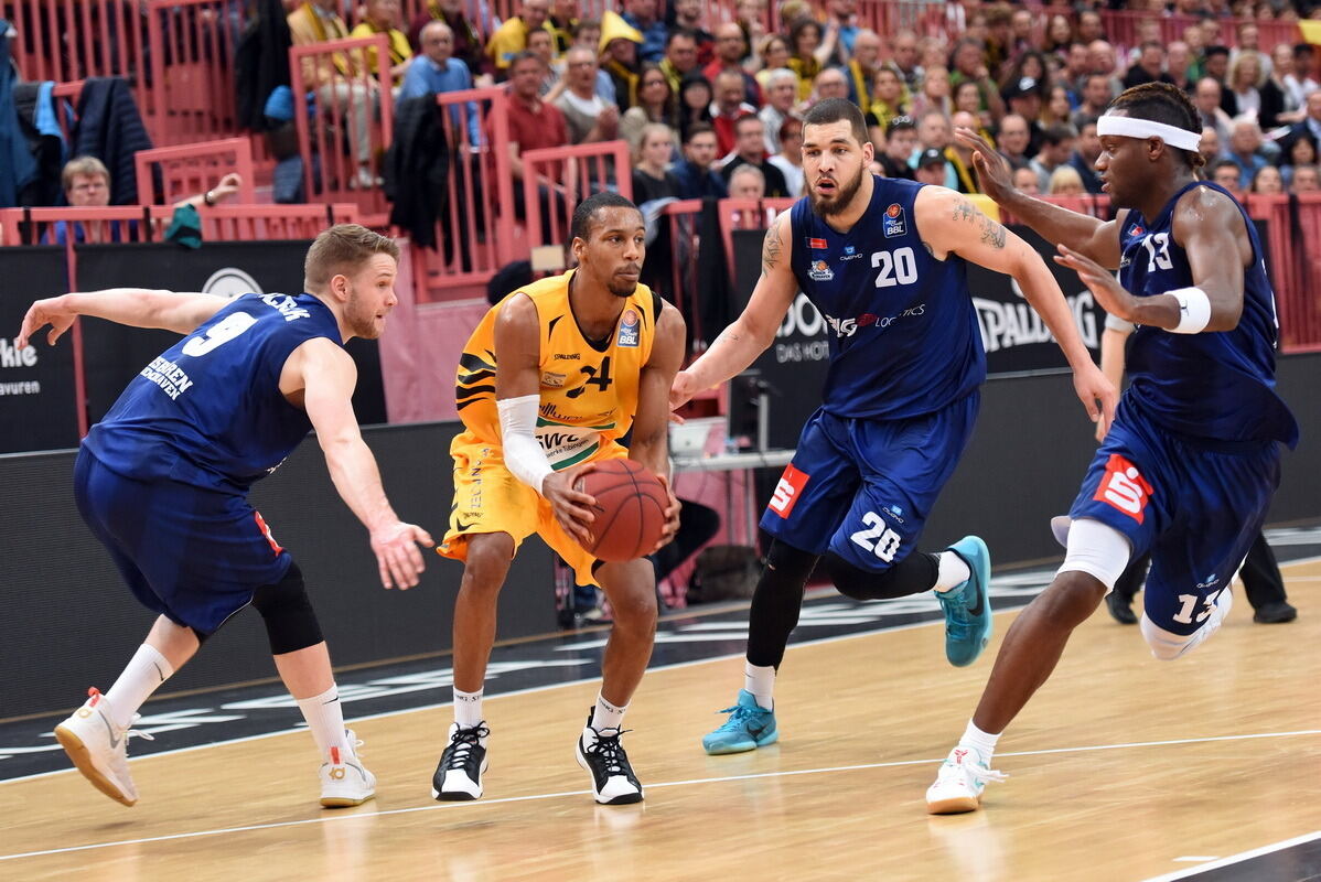 Walter Tigers Tübingen - Eisbären Bremerhaven 76:85