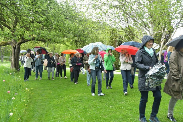 Führung durch das Gartenkunstwerk von Roland Doschka