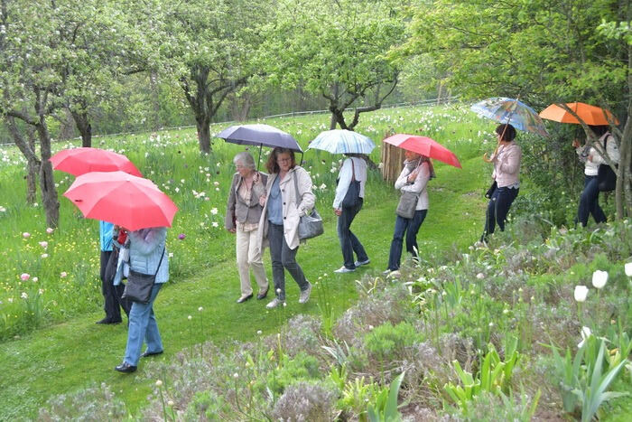 Führung durch das Gartenkunstwerk von Roland Doschka