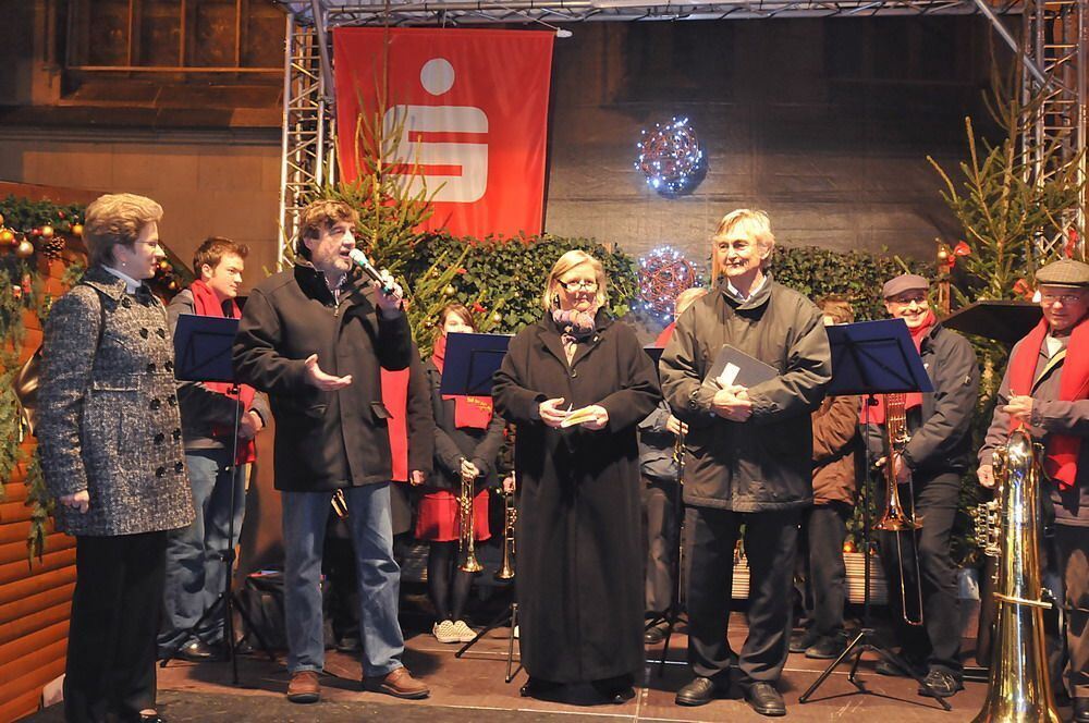 weihnachtsmarkt_reutlingen_eroeffnung_27.11.09_neu_trinkhaus_19 (jpg)