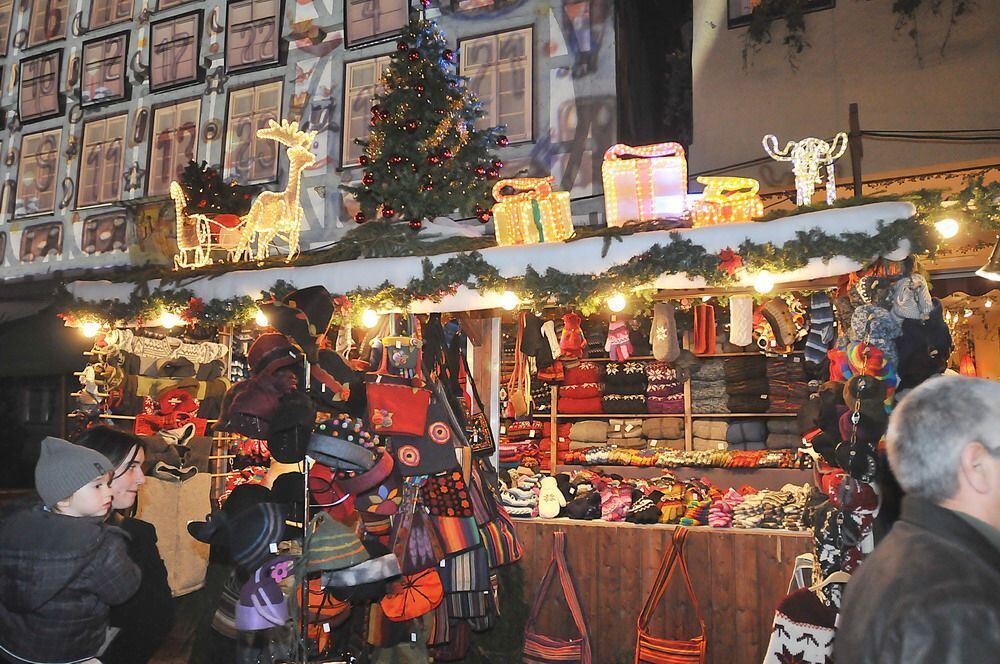 weihnachtsmarkt_reutlingen_eroeffnung_27.11.09_neu_trinkhaus_2 (jpg)