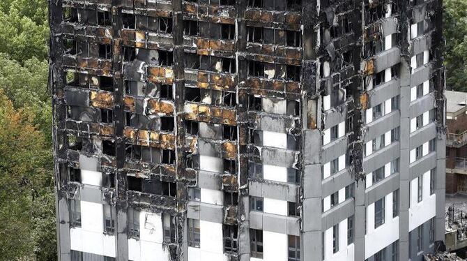 Der ausgebrannte Grenfell Tower in London. Bei der Feuerkatastrophe waren mindestens 80 Menschen ums Leben gekommen. Foto: Fr