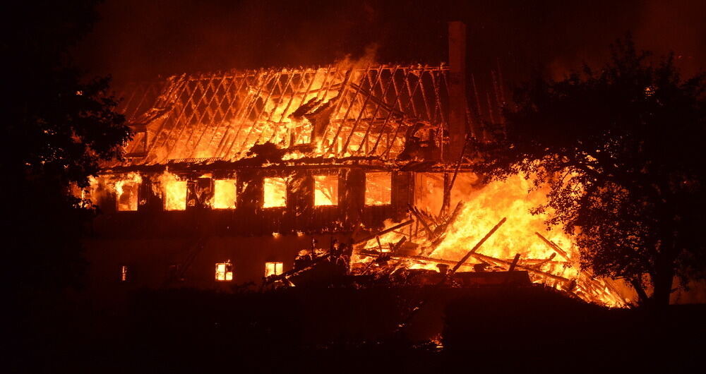 Feuer auf dem Gestütshof St. Johann