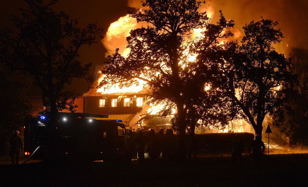 Feuer auf dem Gestütshof St. Johann