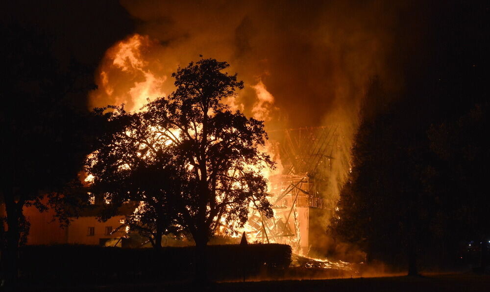 Feuer auf dem Gestütshof St. Johann