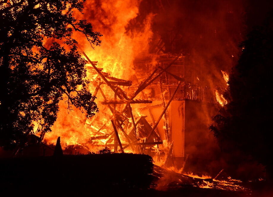 Feuer auf dem Gestütshof St. Johann