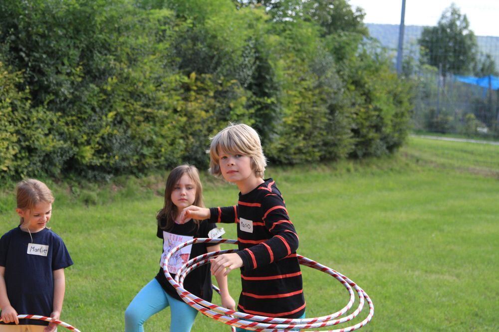 Kinder lernen die Magie des Zirkus kennen