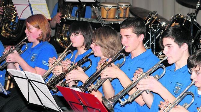 Kann sich hören lassen: die Jugendkapelle - hier die Bläser - des Musikvereins. FOTO: SRE