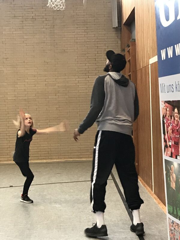 Zeitung macht Schule Training mit den Walter Tigers Tübingen