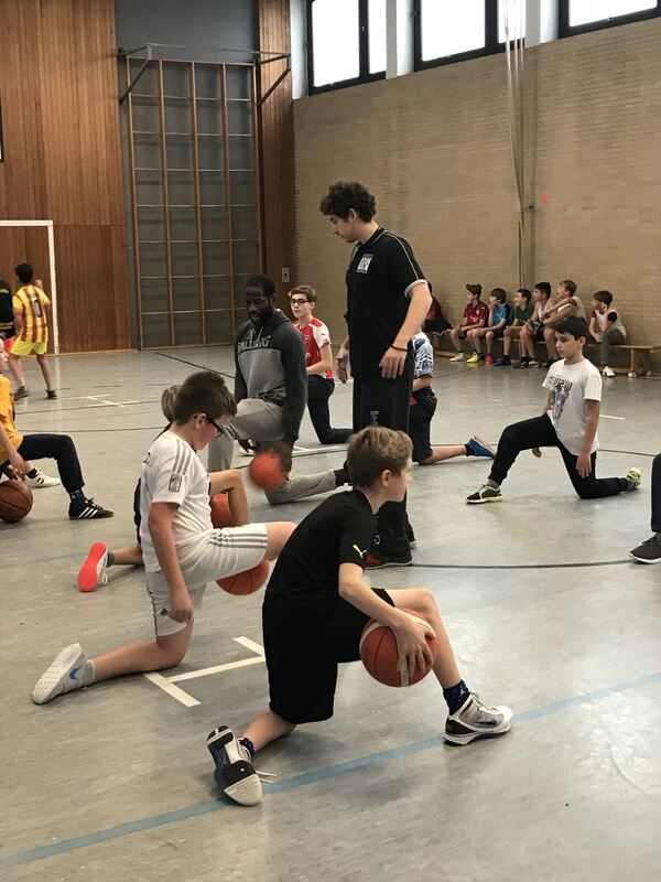 Zeitung macht Schule Training mit den Walter Tigers Tübingen