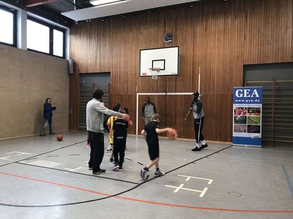 Zeitung macht Schule Training mit den Walter Tigers Tübingen