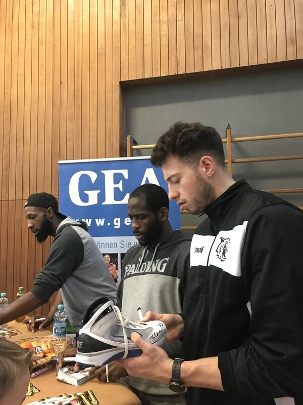 Zeitung macht Schule Training mit den Walter Tigers Tübingen