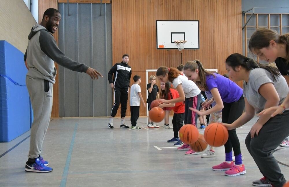 Zeitung macht Schule Training mit den Walter Tigers Tübingen