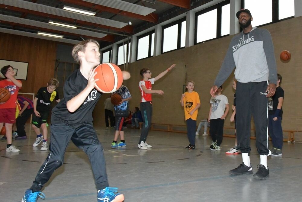 Zeitung macht Schule Training mit den Walter Tigers Tübingen