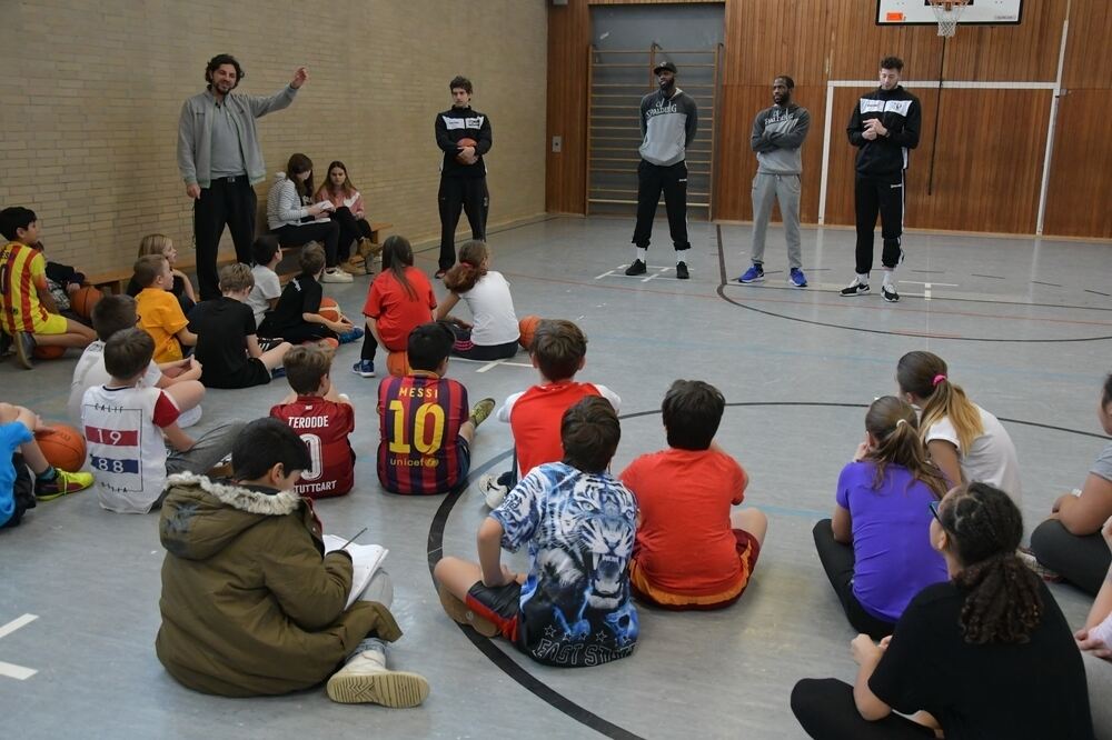 Zeitung macht Schule Training mit den Walter Tigers Tübingen