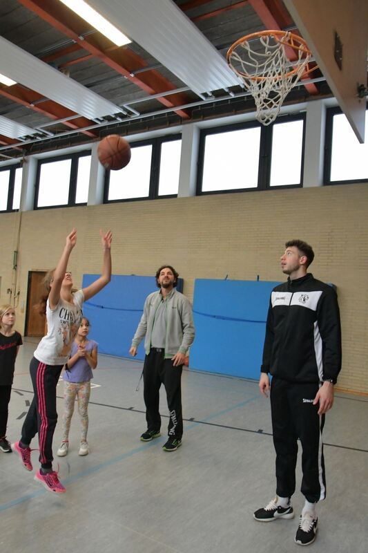 Zeitung macht Schule Training mit den Walter Tigers Tübingen